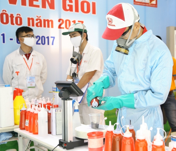 Honda Việt Nam tổ chức Hội thi Kỹ thuật viên sửa chữa Ôtô xuất sắc năm 2017