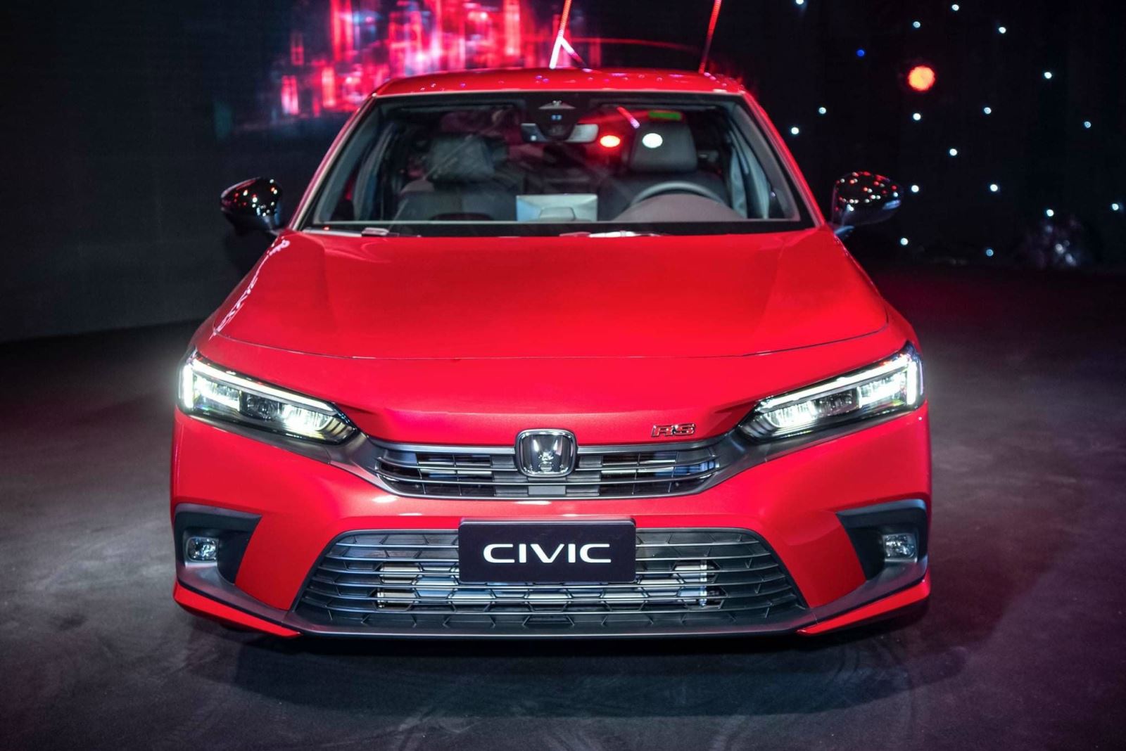 "Civic hứng khởi" là ý tưởng thiết kế chủ đạo của Honda Civic thế hệ 11 dựa trên giá trị cốt lõi "Lấy con người làm trung tâm"