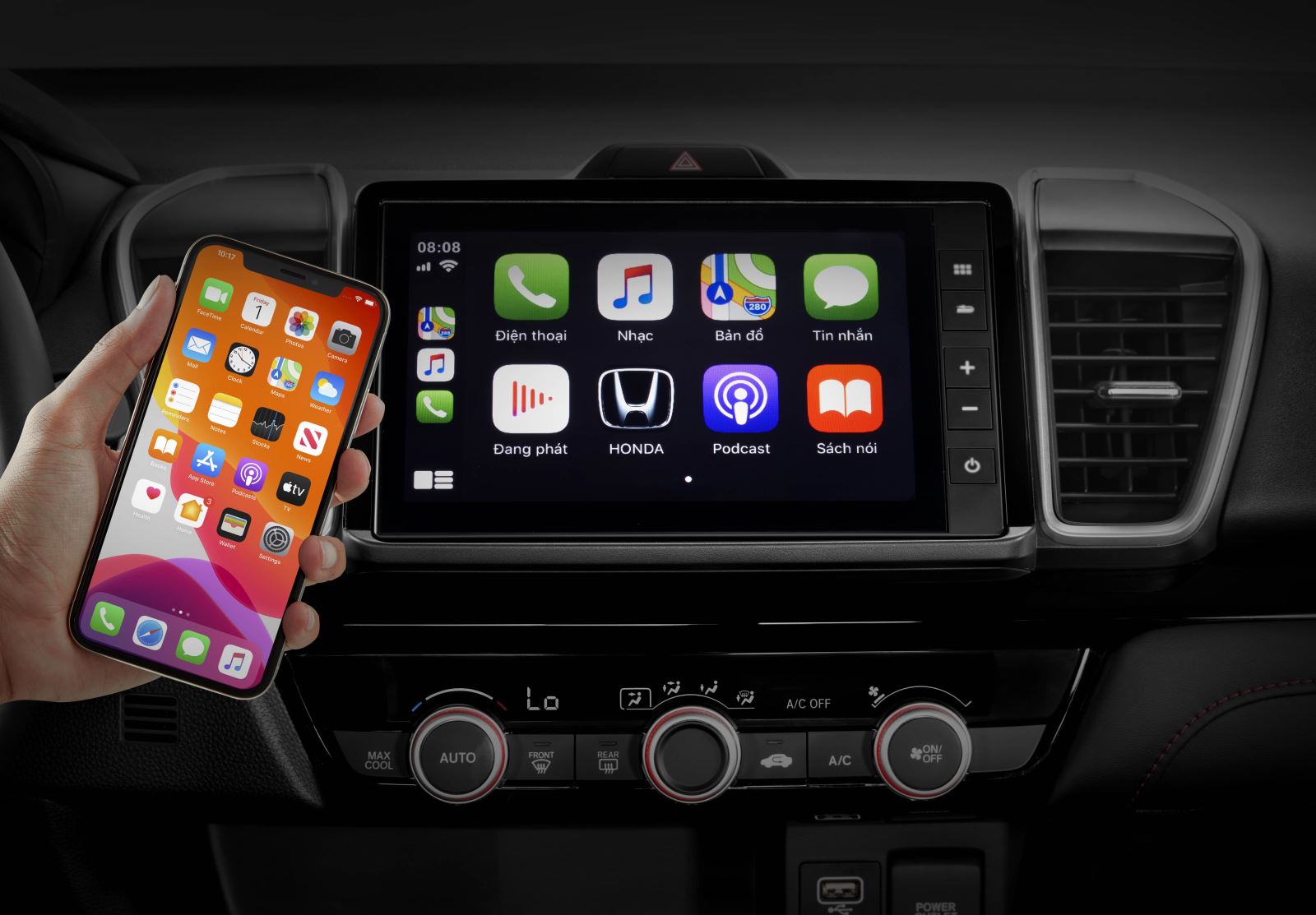 Tính năng hiện đại với màn hình cảm ứng 8inch và kết nối Apple Carplay, Androi Auto