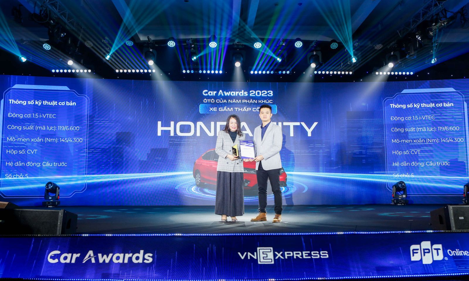 Honda CITY nhận giải "Xe của năm phân khúc sedan cỡ B" tại lễ trao giải "Ôtô của năm" do VnExpress tổ chức