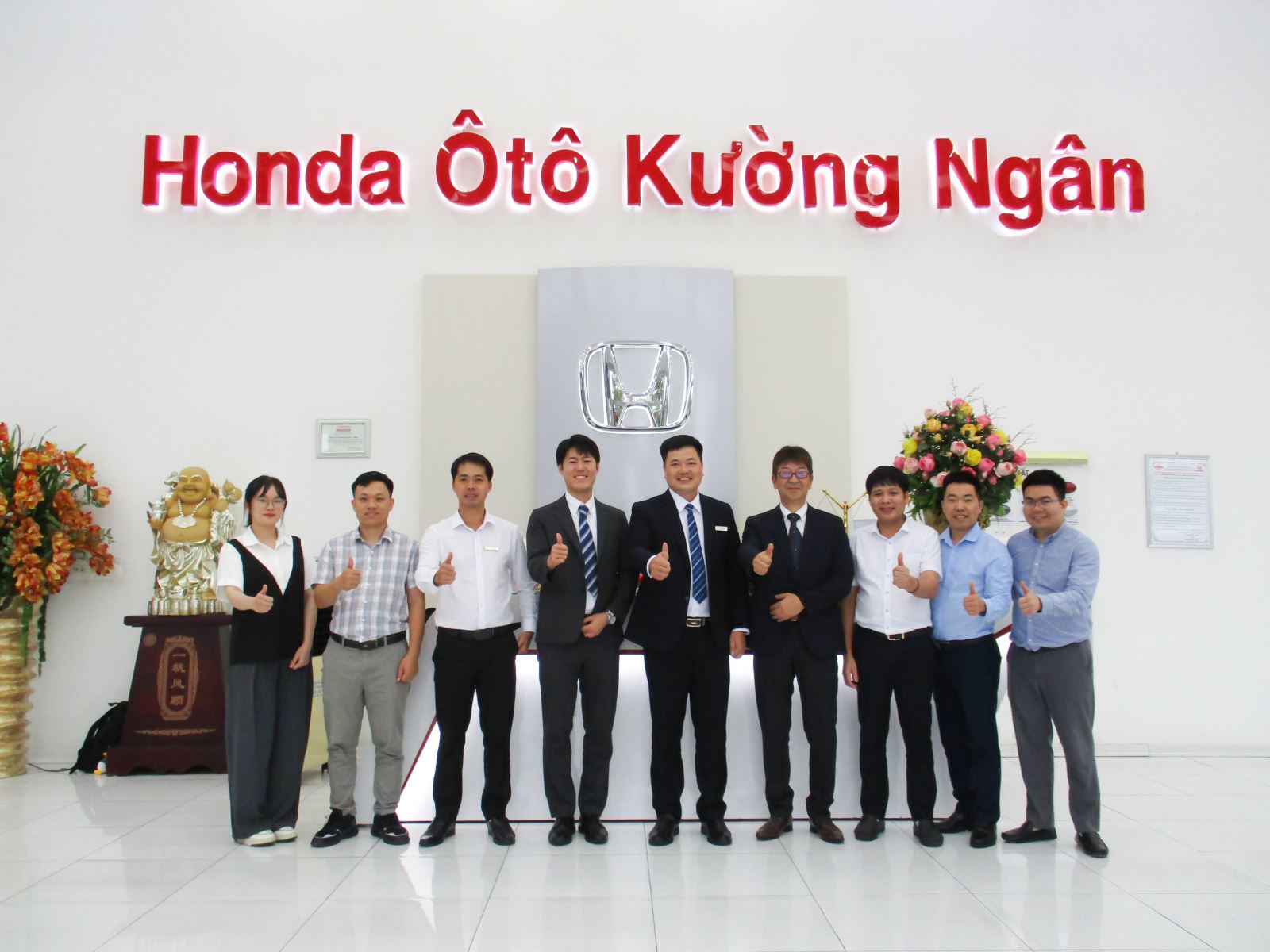 Đoàn cán bộ của Honda Nhật Bản và Honda Việt Nam đến thăm, làm việc tại Honda Ôtô Thái Bình - Hoàng Diệu