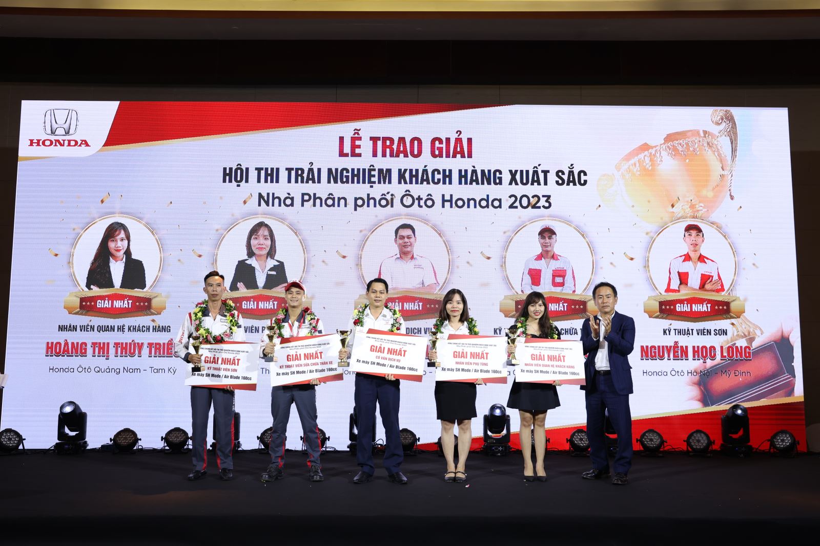 Giải nhất hạng mục Kỹ thuật viên sửa chữa thân xe thuộc về Mr. Nguyễn Xuân Quý của Honda Ôtô Thái Bình