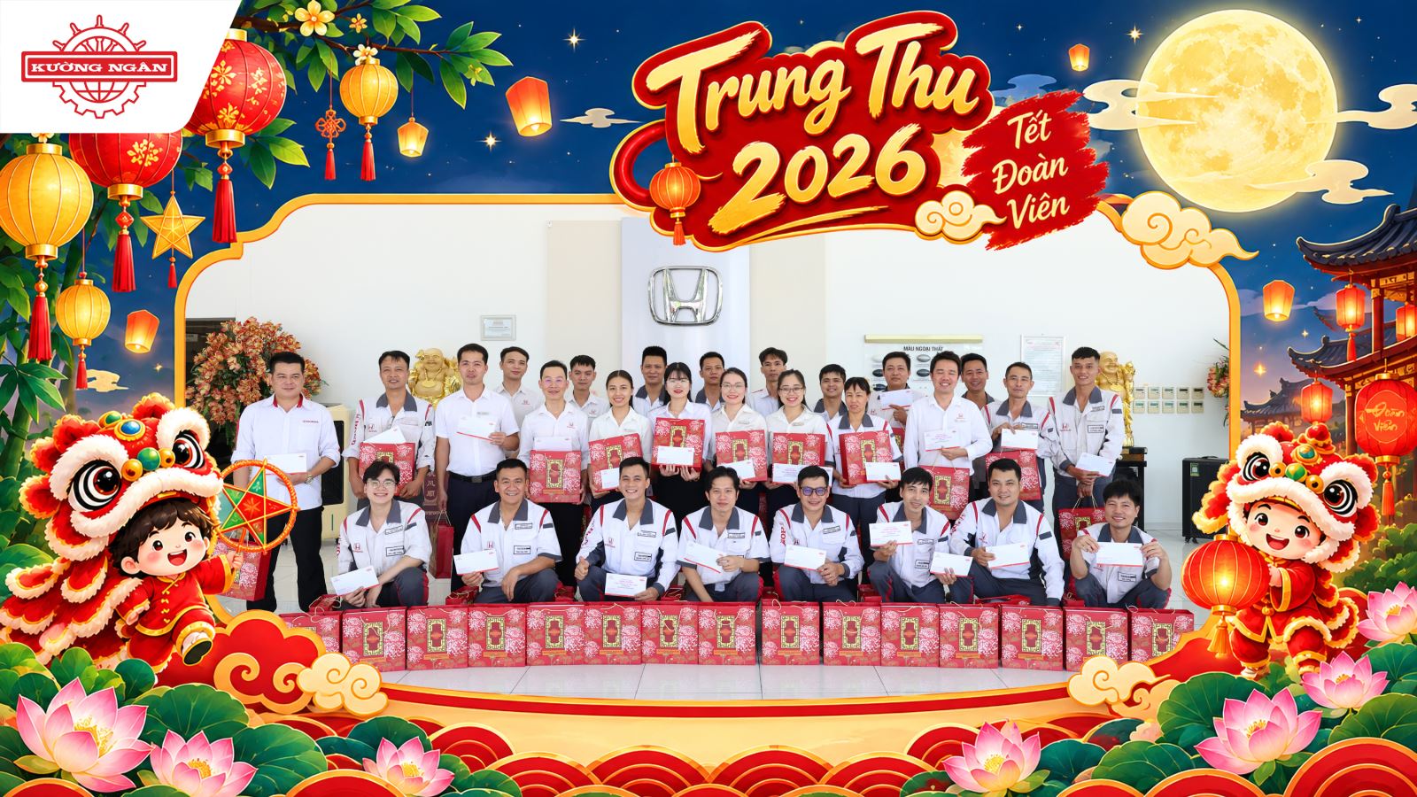 Tặng quà Trung Thu cho CBNV phòng Dịch vụ