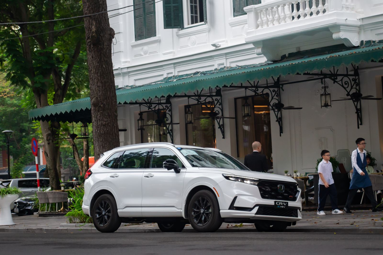 Ngoài phiên bản e:HEV RS, lần đầu tiên áp dụng thêm phiên bản e:HEV L cùng những tính năng tiên tiến được bổ sung.