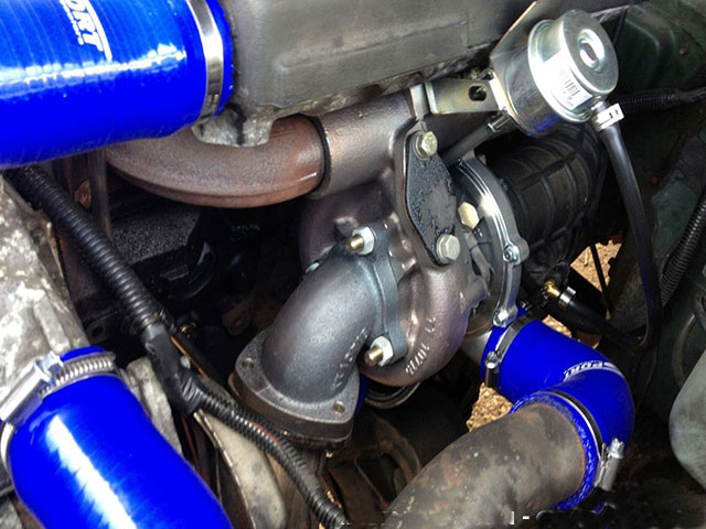 Ống dẫn khí nén của turbo gặp vấn đề