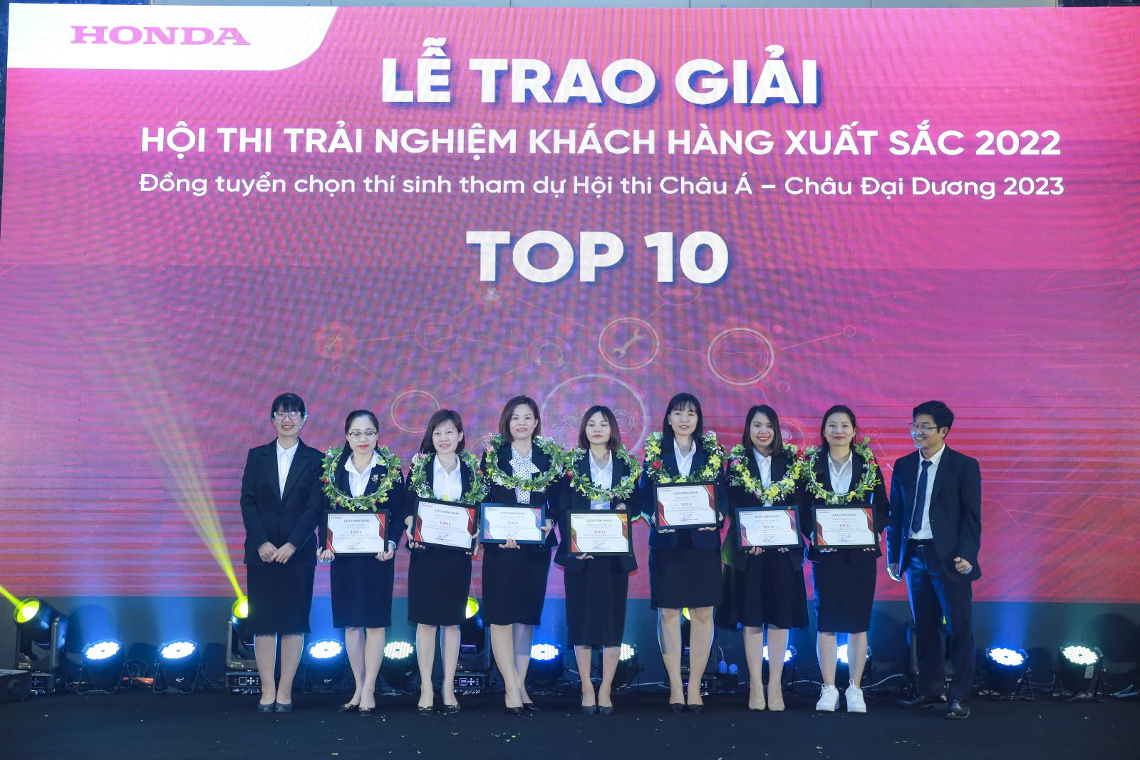 Chị Mai Hải An đạt TOP 10 nhân viên Quan hệ Khách hàng xuất sắc